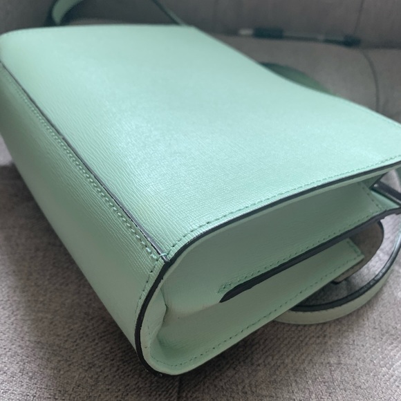 Handbag - Picture 10 of 16